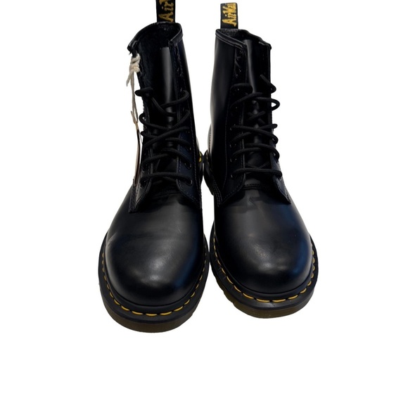 Dr. Martens Air Wair 11822 8 Eye Smooth Leather Boot Black Size US 11 EU 45 NEW main image 4